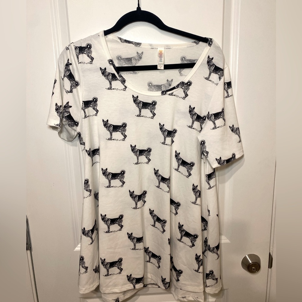 LulaRoe Dog print Perfect T Tshirt